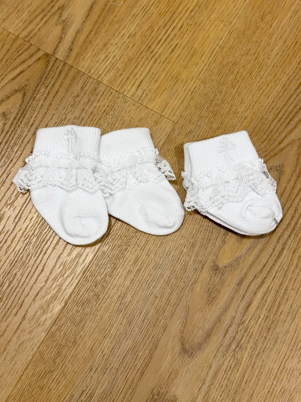 Baby Baptism/Christening Embroidered Cross Lace  Socks 3-6 months 2 Pairs